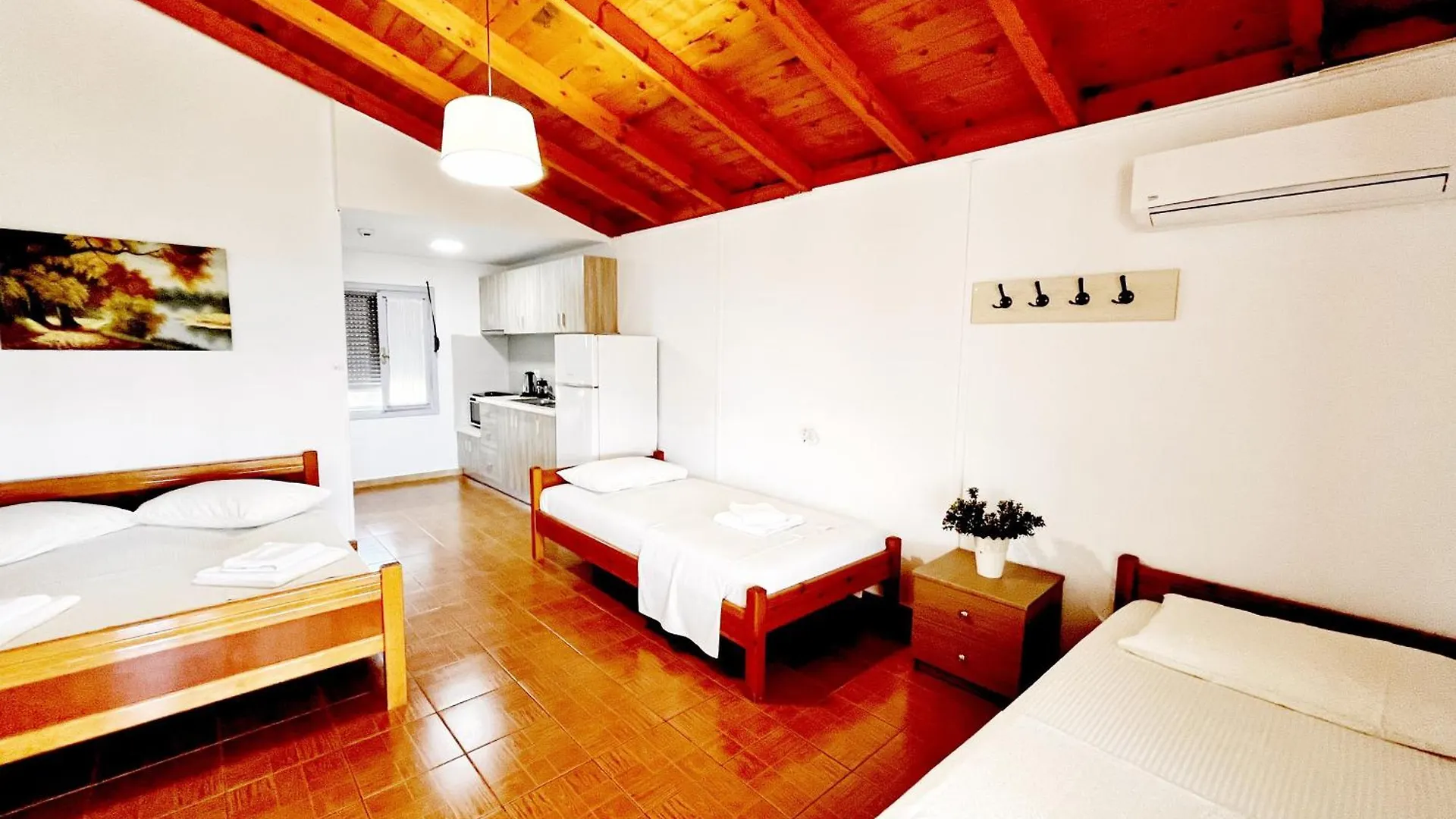 4 Seasons Apartments ヒマラ 0*,