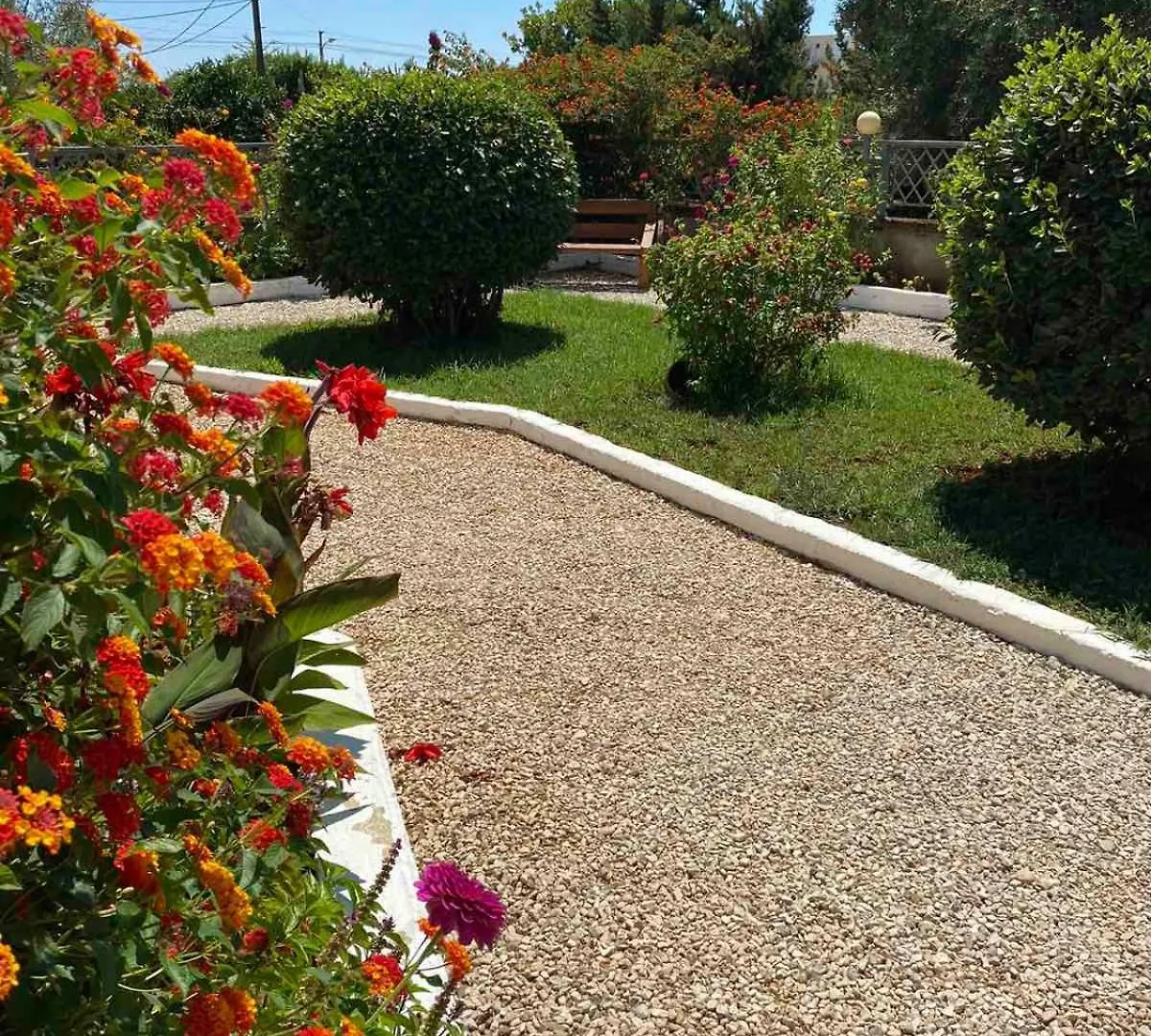 4 Seasons Apartments Himare
