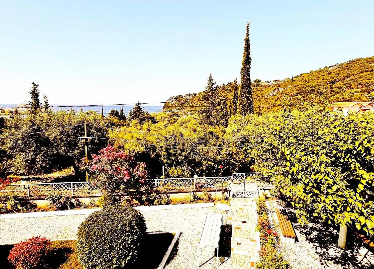 4 Seasons Apartments Himare