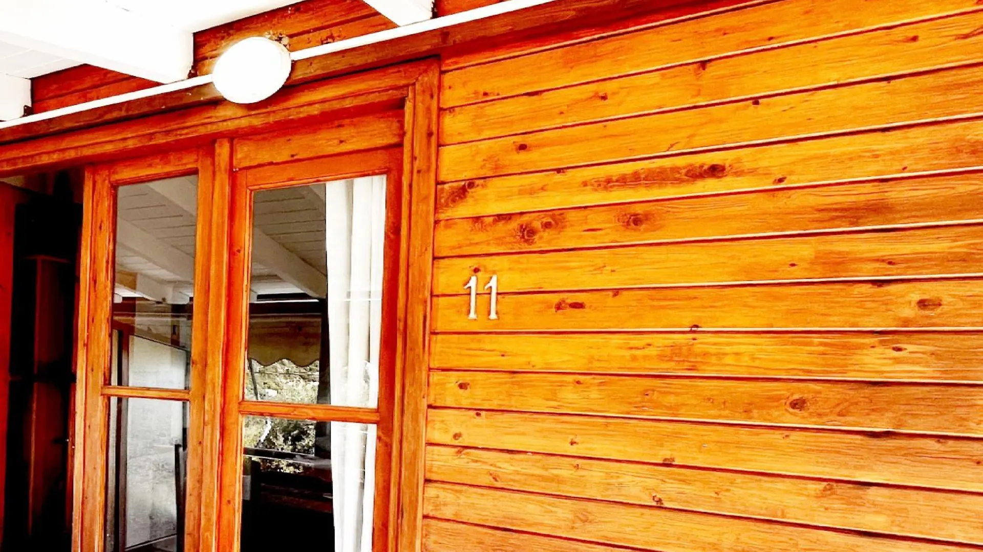 4 Seasons Apartments Himare 0*,  Albania
